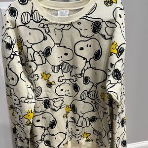 Woman’s Peanuts sweatshirt. Gently Used. Size L (11-13)